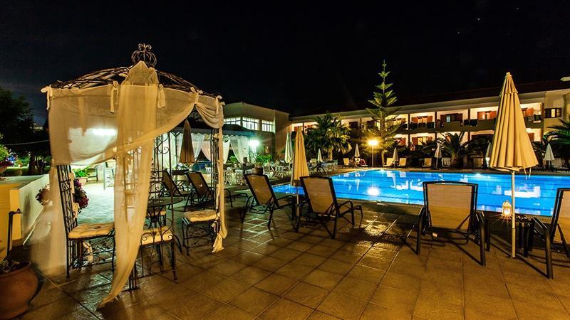 Sousouras Hotel Hanioti Buitenkant foto